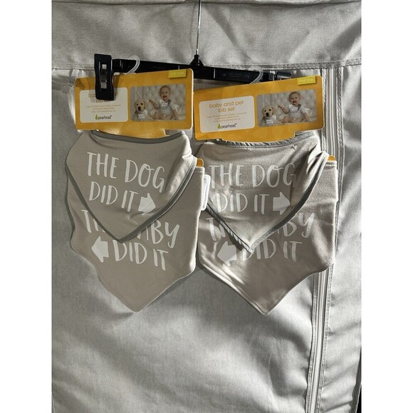 The Dog Did It- The Baby Did It Bibs Dog Baby  One Size Beige Pictures - Picture 1 of 4